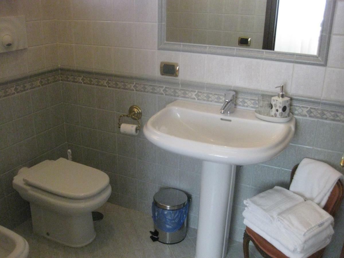 Bnb Villa Lucia Бари Екстериор снимка